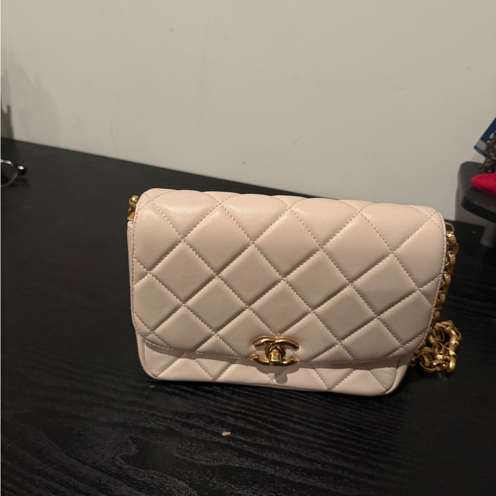Lambskin Quilted Small CC Coin Flap